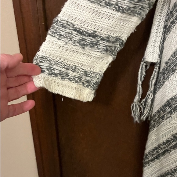 Cato Black and White Striped Cardigan Medium - Picture 13 of 14